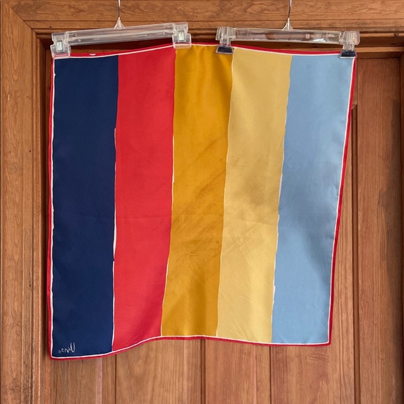 VERA NEUMANN Vintage Vibrant Colorblock Silky Square Scarf - Picture 12 of 16